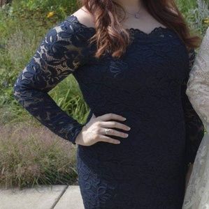 💥SOLD💥 H&M Navy Blue Off the Shoulder Dress